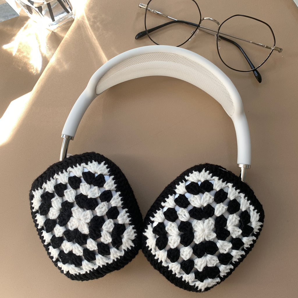 Black & White AirPods Max Case