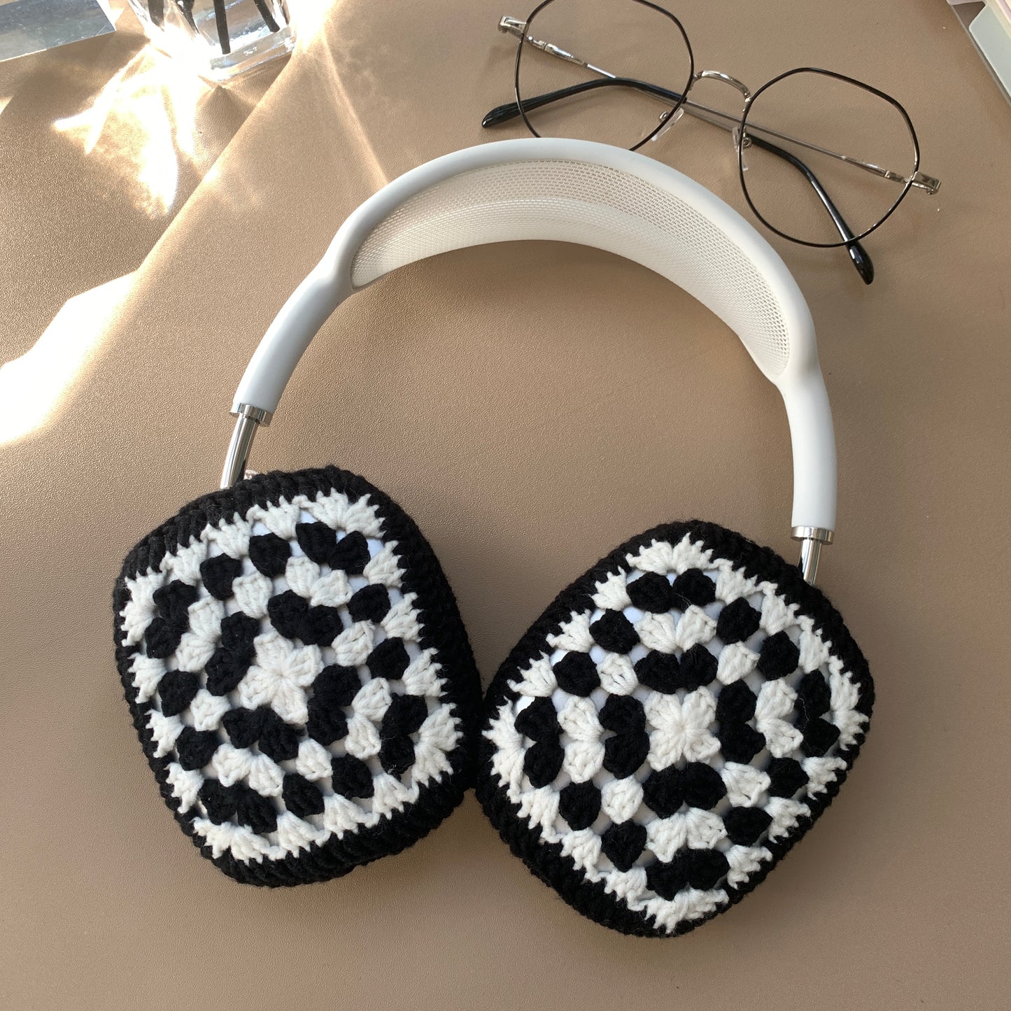 Granny Square AirPods Max Cases