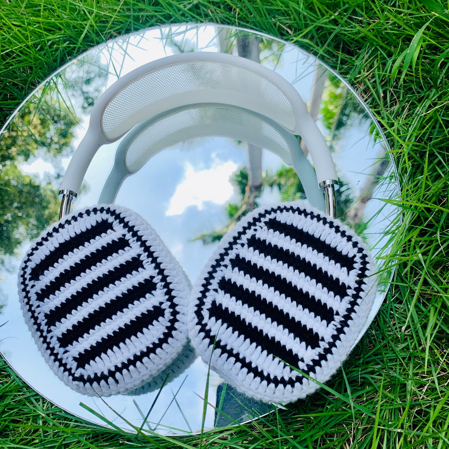 Granny Square AirPods Max Cases