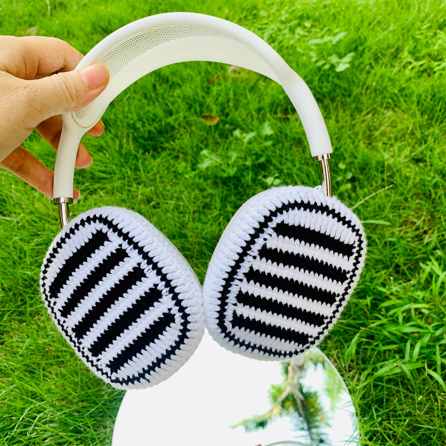 Granny Square AirPods Max Cases