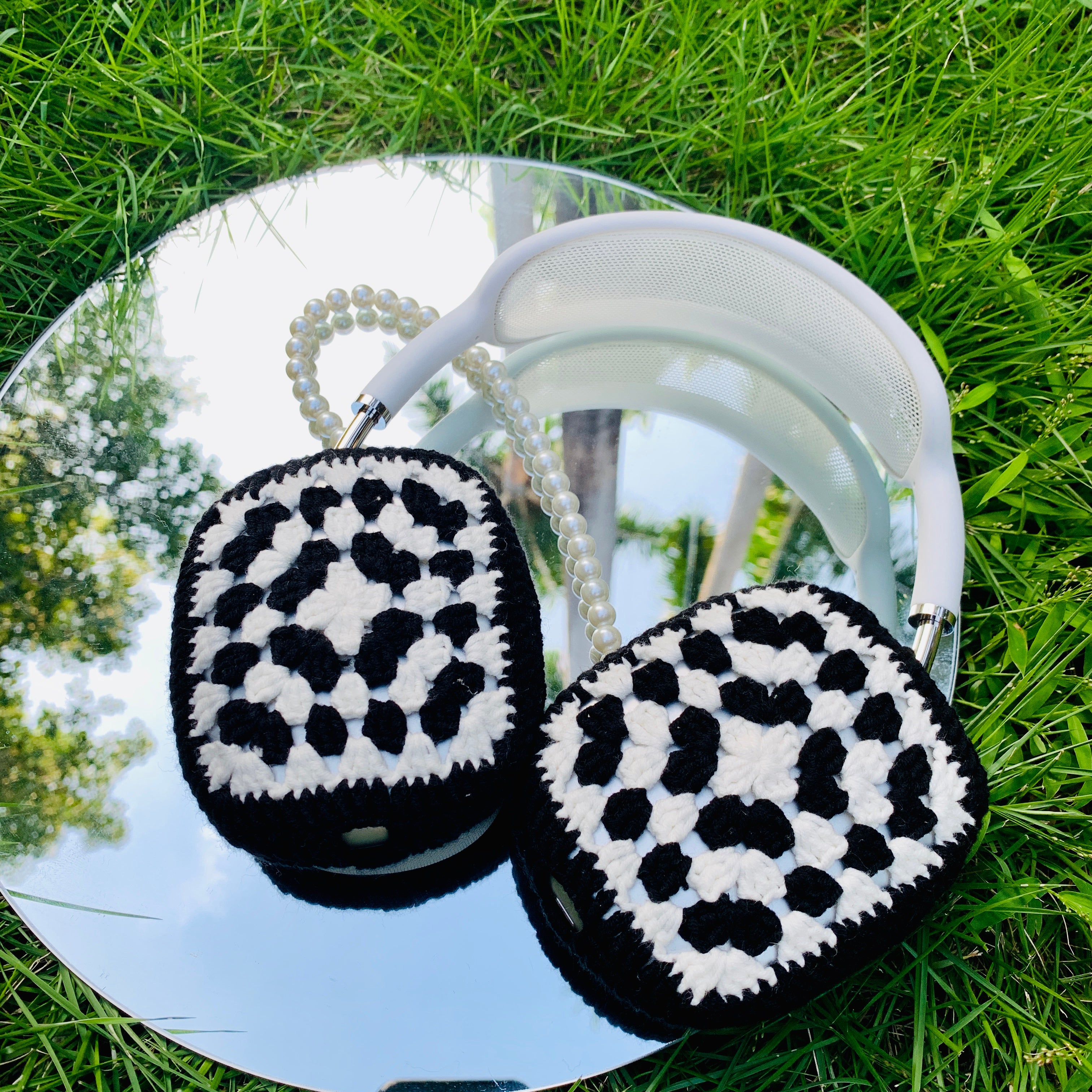 Granny Squre AirPods Max Cases