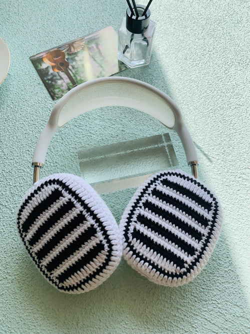 Black White Stripes AirPods Max Cases