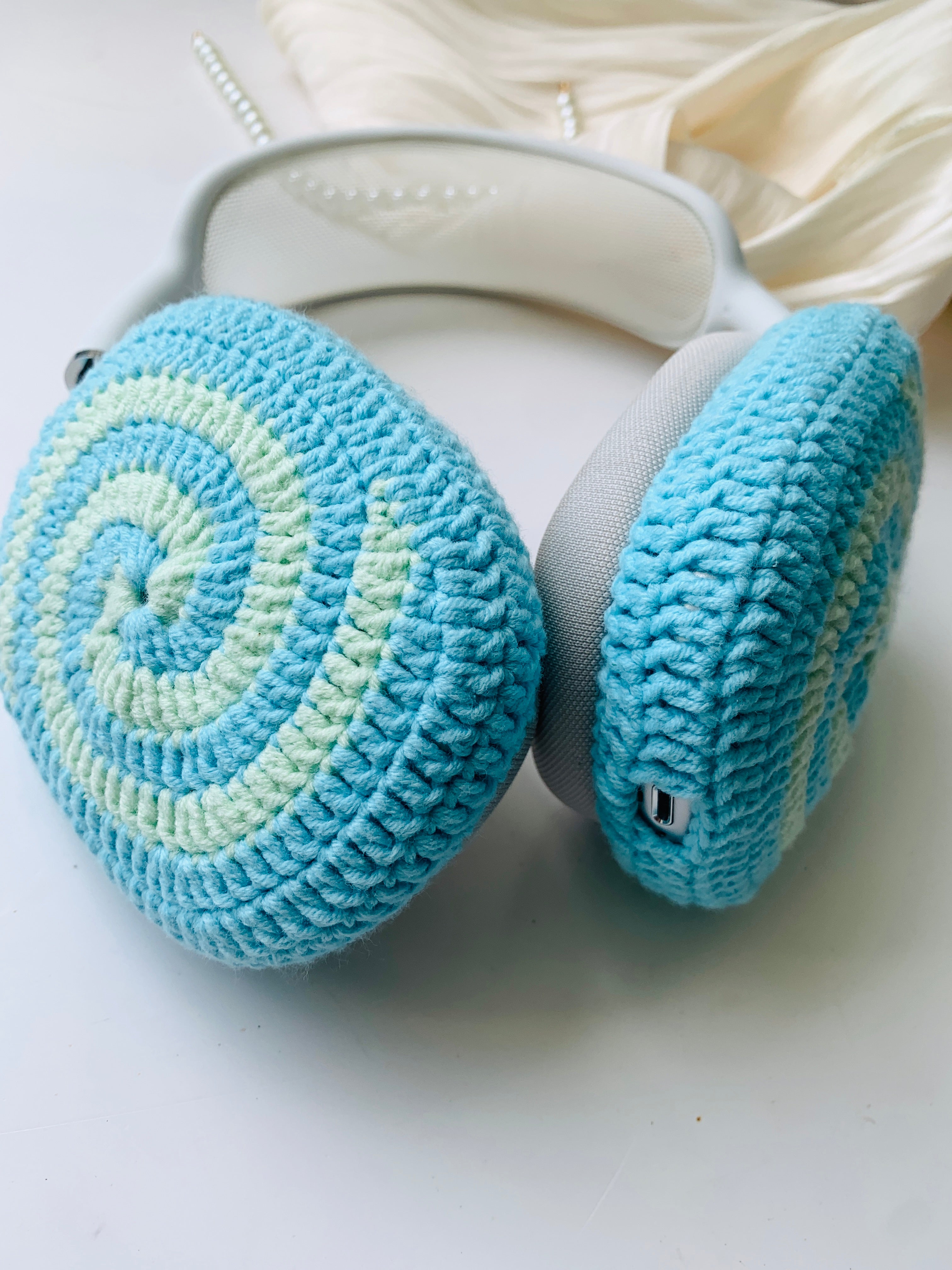 Blue Spiral AirPods Max Cases