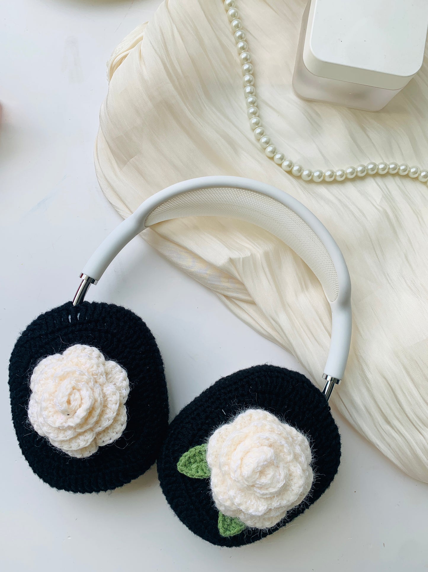 White Flower AirPods Max Cases Sony XM1000 Cases