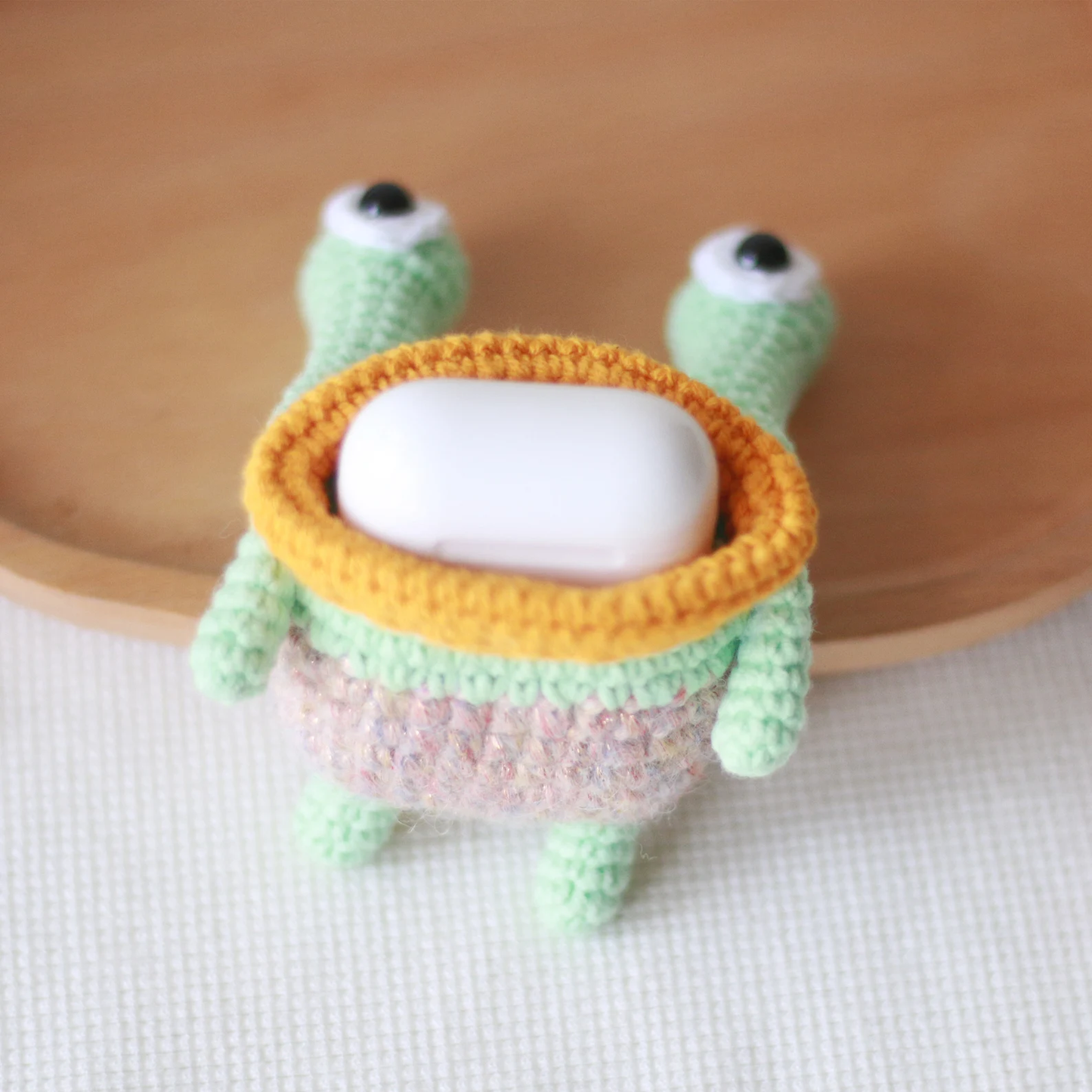 Funny Frog Crocheted Airpods Case