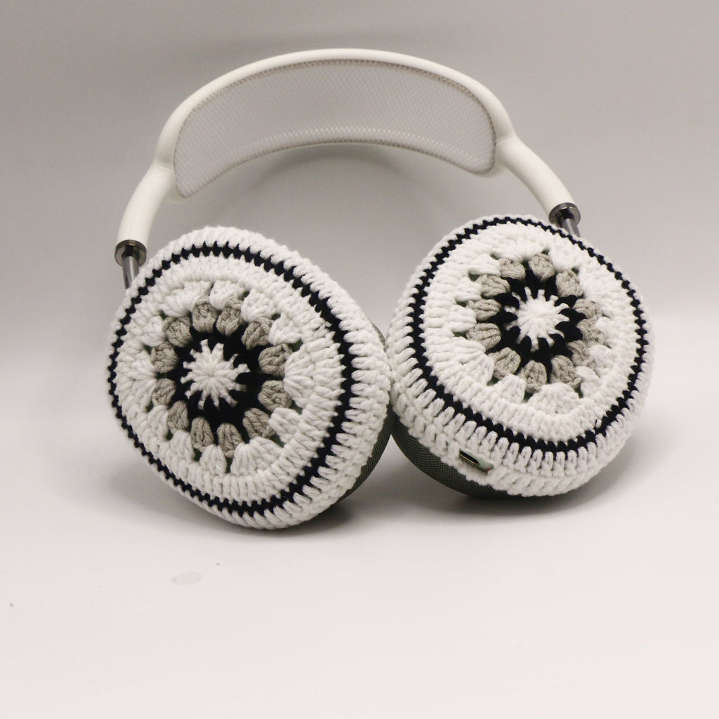 Granny Square AirPods Max Cover