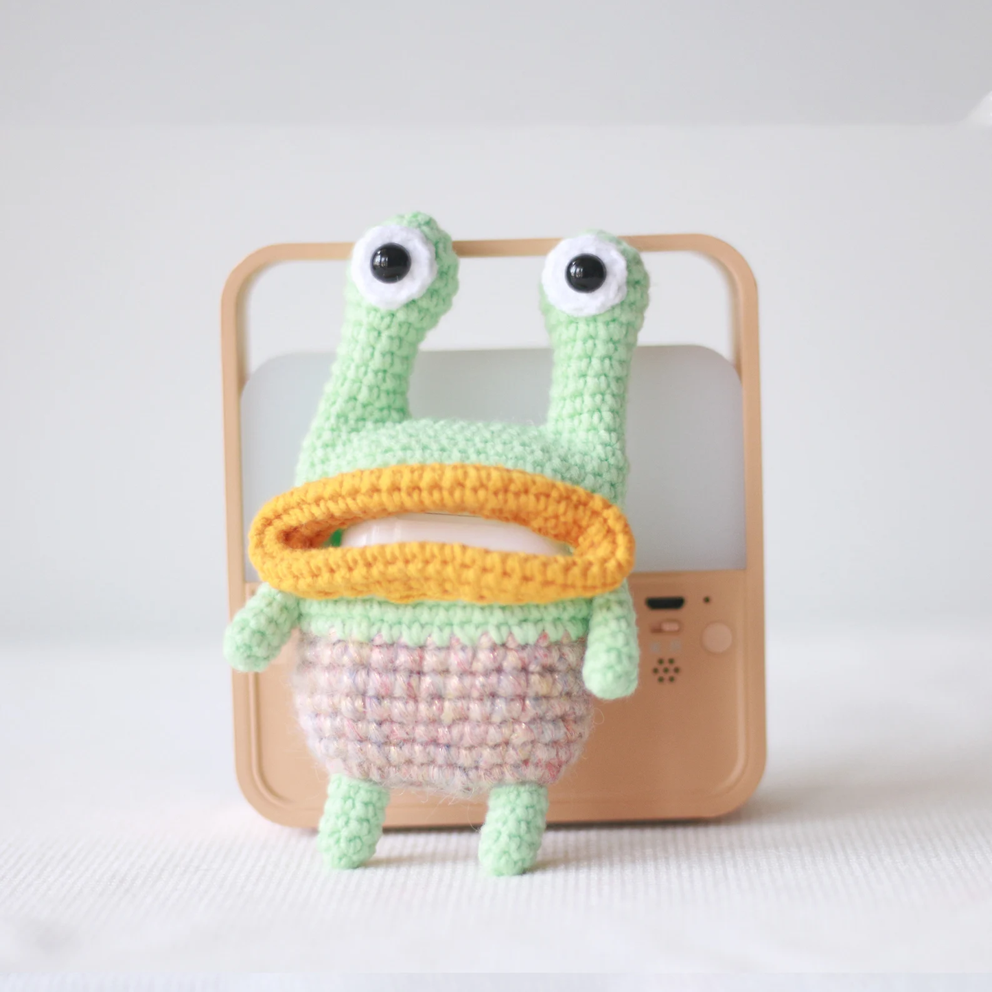 Funny Frog Crocheted Airpods Case