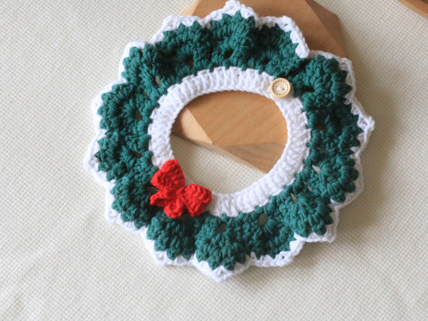 Adjustable Christmas Crochet Cat Collar