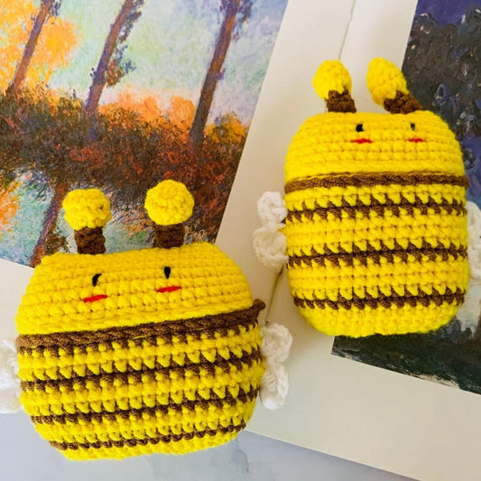 Crochet Bee Airpod Case