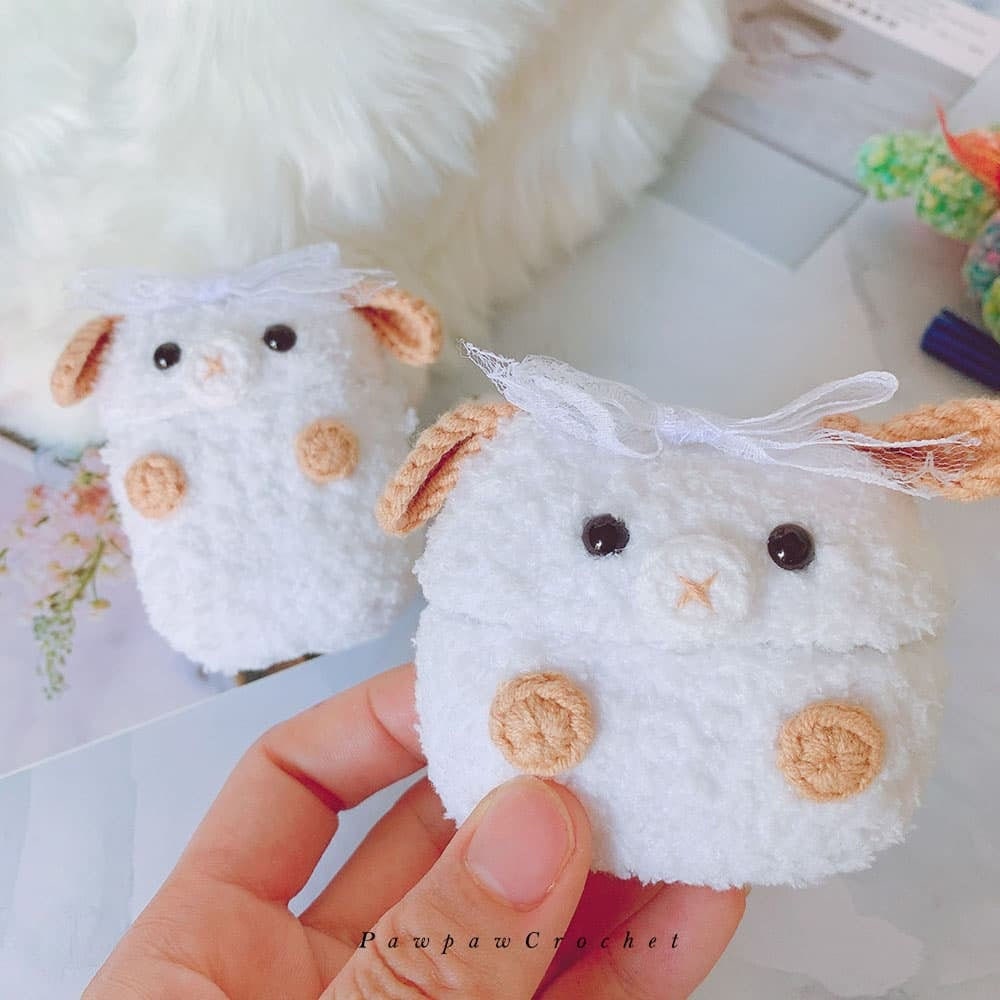 Lace Sheep AirPods Case