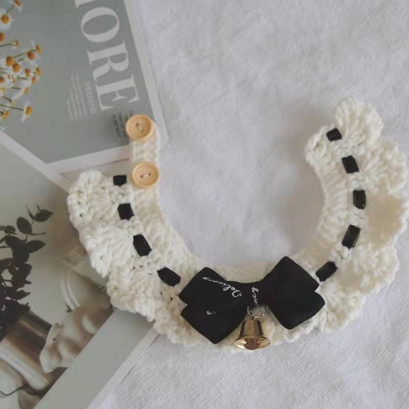 Crochet White Pet Collar Cute Bow Bell Cat Collar