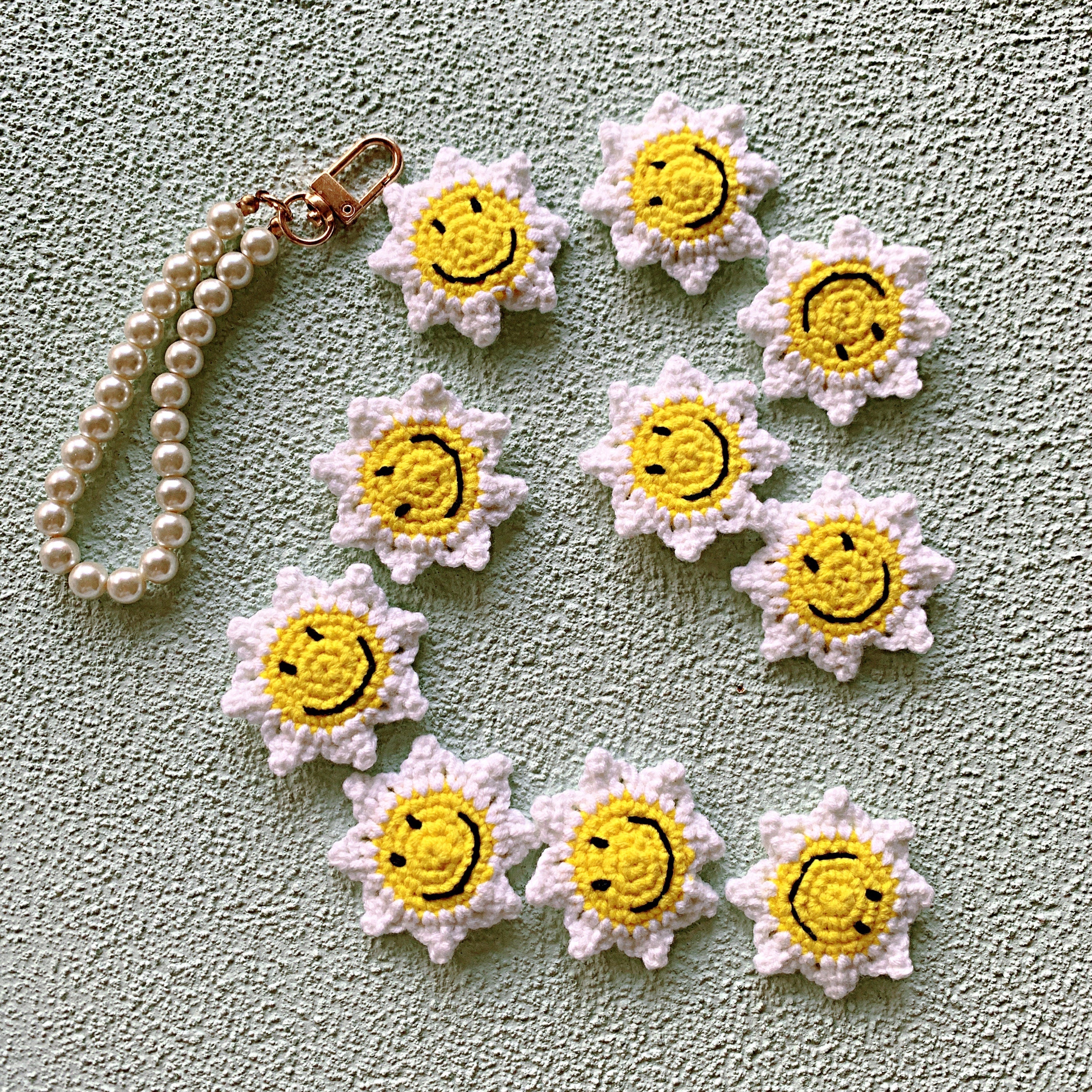 Crochet Applique and Patches Strawberry Applique Daisy Patches